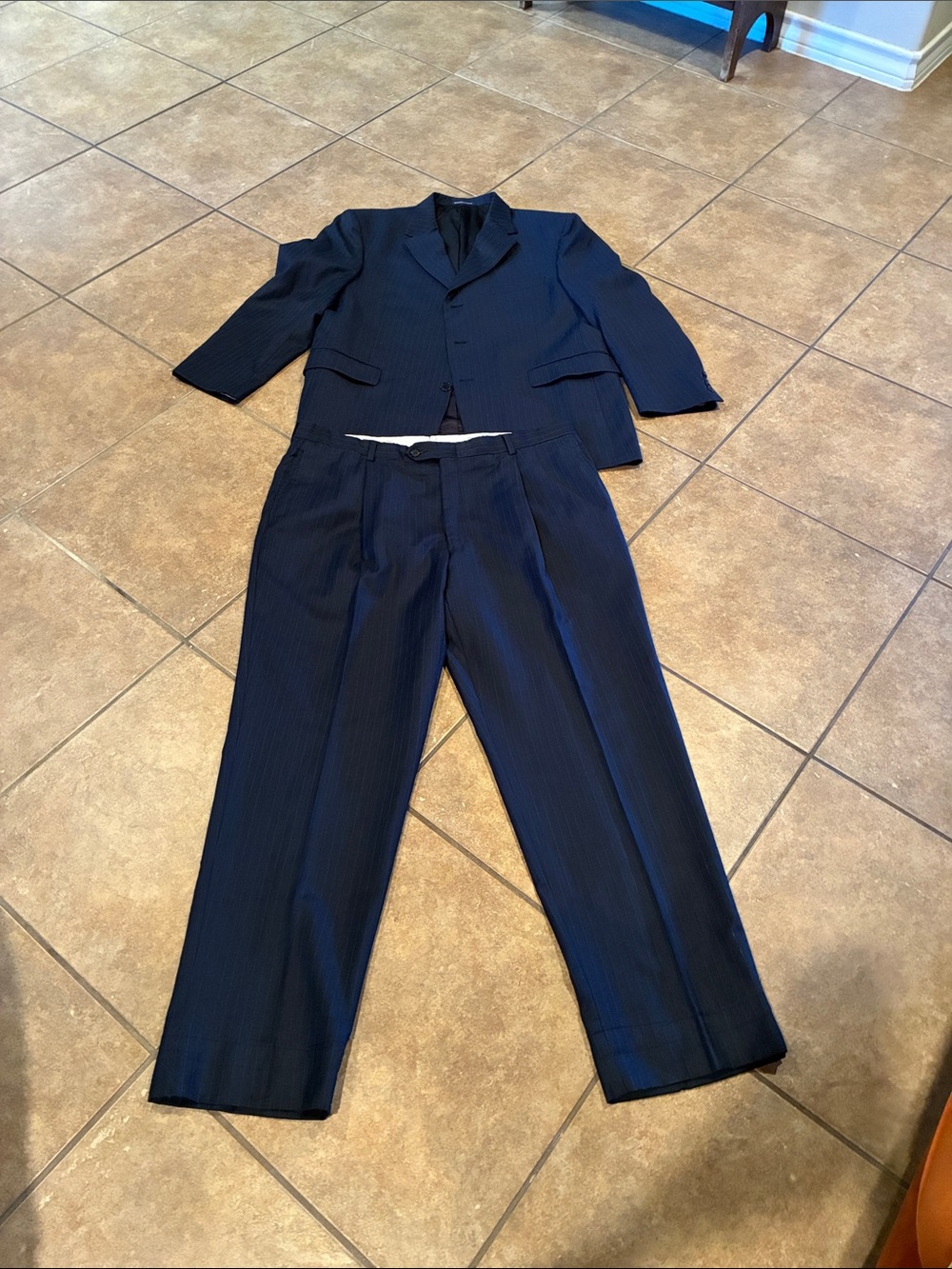 Daniel Cremieux Navy Pinstripe Two-Piece Suit